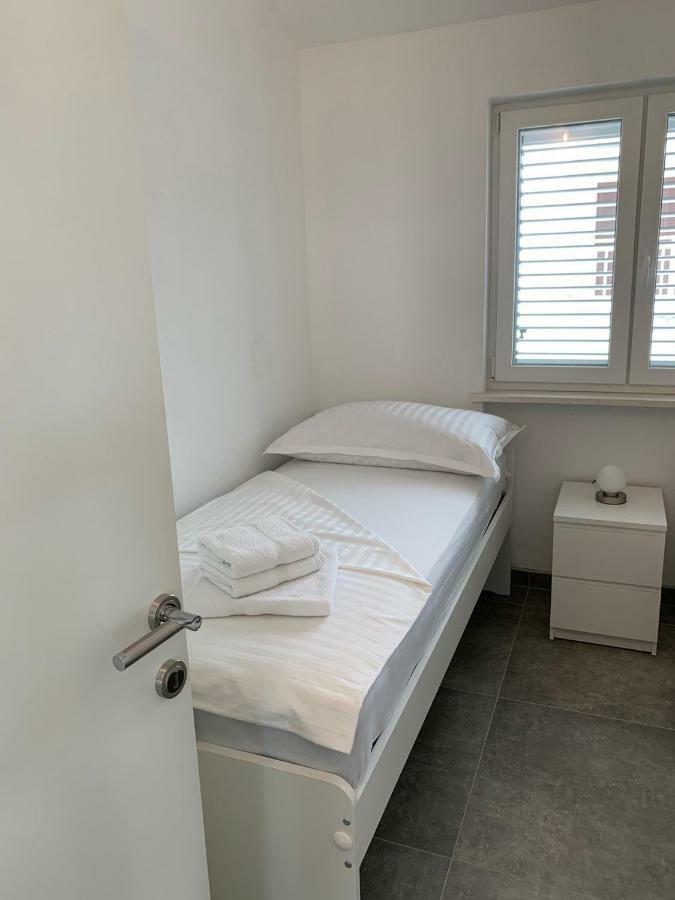 Apartment Valjan *