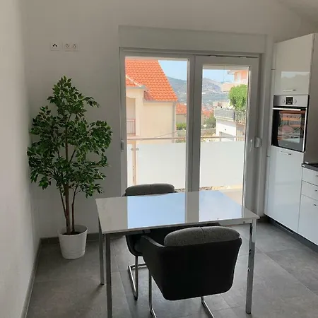 Valjan Apartmani Trogir Exterior photo